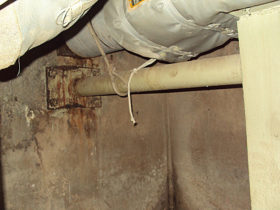 Manhole 9 before CND Slip Jt Strut to East Wall