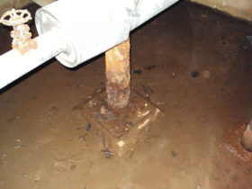 Manhole B2 before sparge tube support